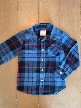 Levi’s Little Boys’ Navy Blue & Red Plaid Flannel or Button Down • Size XS (5/6)